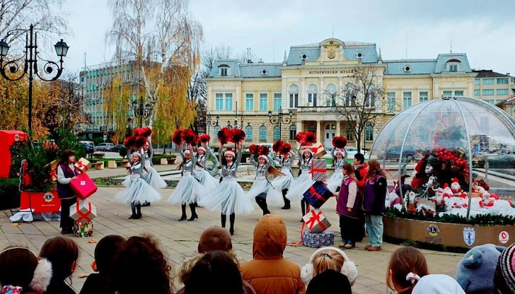 Инициативата е част от фестивала Русе – коледната звезда на