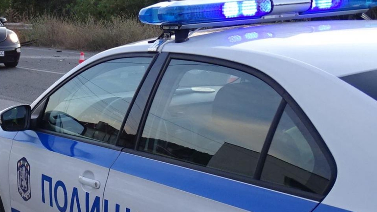 Инцидентът затрудни движението по главния път София – Варна, в