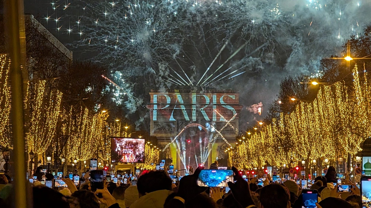 Париж, Токио и Белград няма да празнуват на открито след