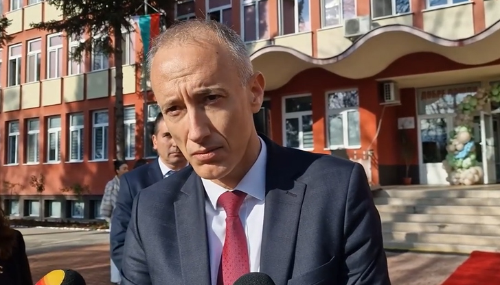 Вдигаме с 10% заплатите в образованието през 2026 годинаКрасимир Вълчев