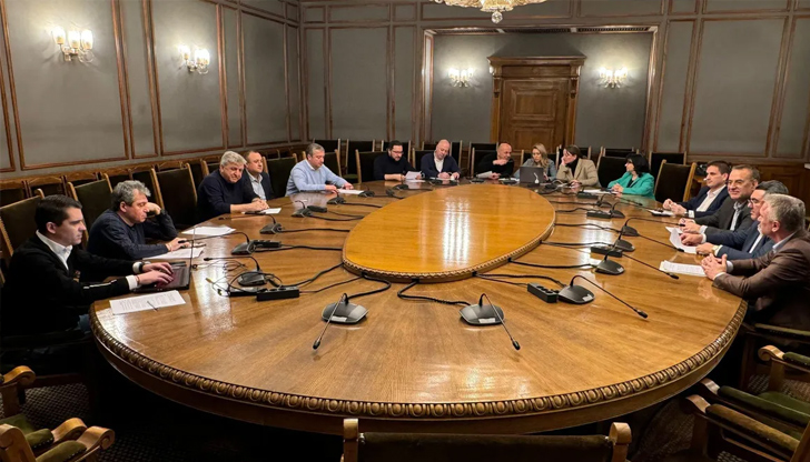 Лидерите на коалицията решават как да рестартират процедурата за Бюджет