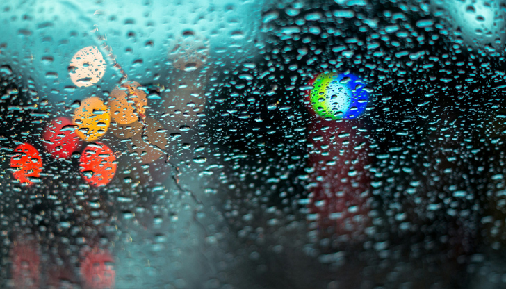 Властите призоваха жителите на Атина и област Атика да избягват