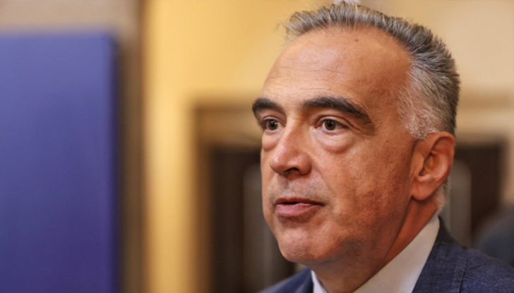 Има смисъл само от личен проект на Румен РадевПрезидентът Румен