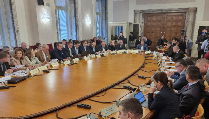 Проектът предвижда минимална заплата от 620 евро и 10% ръст