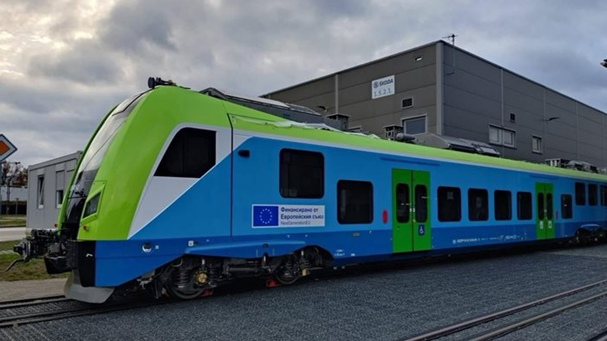 Близо 600 млн. евро за нови влакове са под въпрос