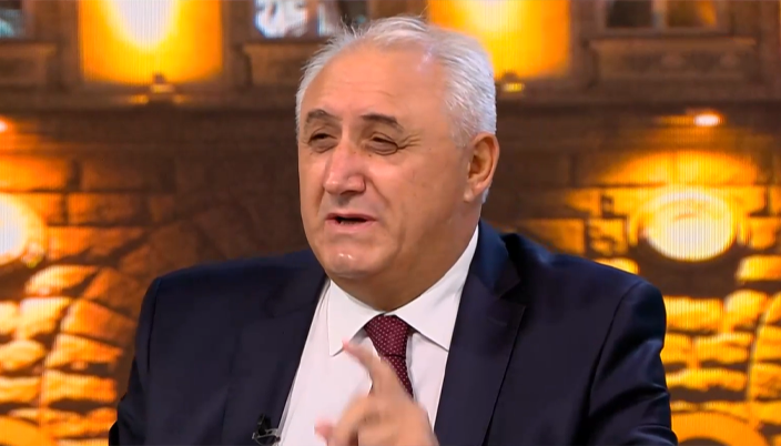 Според бившия министър оцеляването на ГЕРБ и ДПС минава през