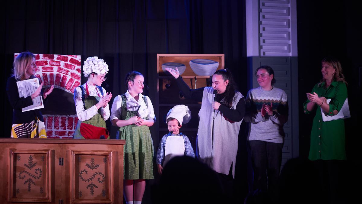 Ученици и учители от четири училища получиха отличия за участие