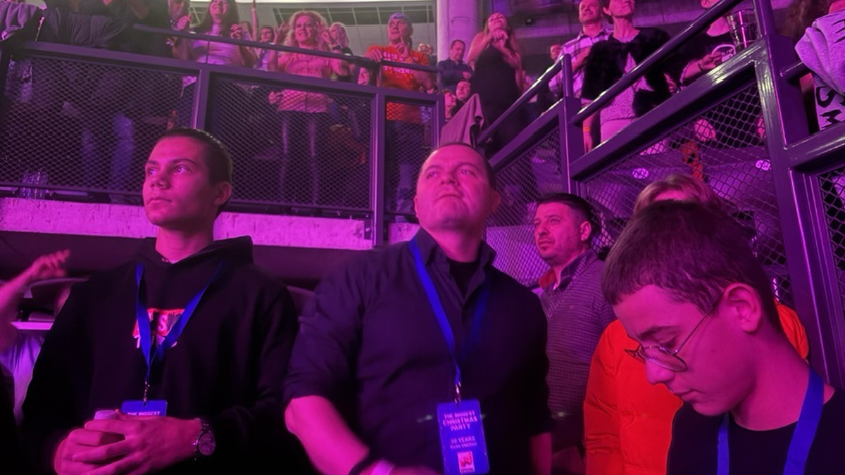 Тази вечер предстои втората част от THE BIGGEST CHRISTMAS PARTYПенчо