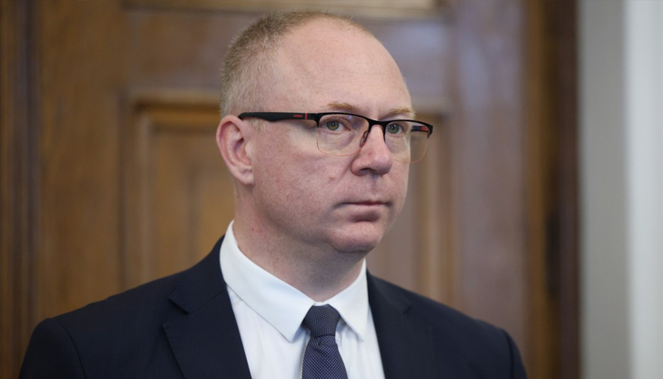 Евродепутатът отчита 5,2% инфлация и настоява за едногодишна отсрочка на