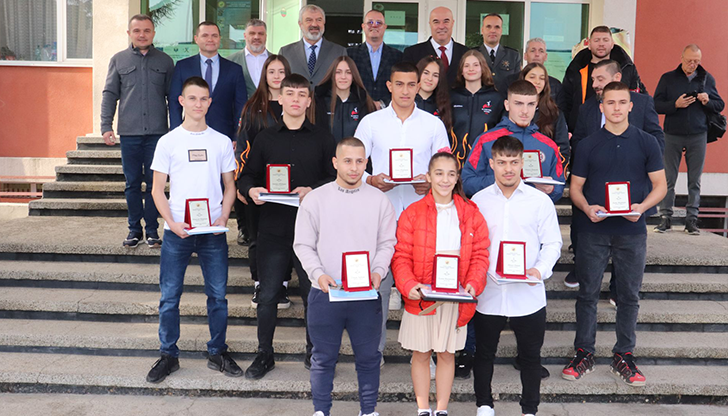 Европейският вицешампион по вдигане на тежести получи отличието си от