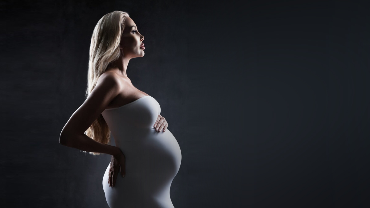 Мис България 2009 стана майка на момиченце на име Антония-ВикторияАнтония