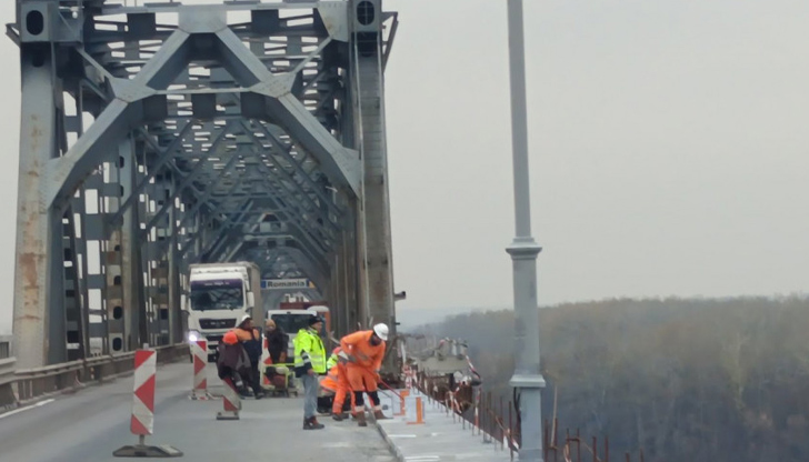 Шофьорите ще пътуват без ограничения по празниците, работата продължава през