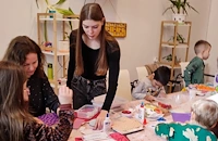 Русенци започват изработка на любовни крафт картички