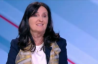 Даниела Бобева: Изхарчихме спестяванията си за имоти, ограбихме миналото и бъдещето си