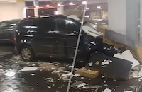 Част от тавана на паркинга на "Кауфланд" във Варна падна върху кола