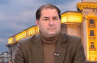 Борислав Цеков защити влизането в "Съвета за мир" и нападна Радев