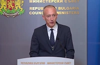 Кабинетът "закърпи" бюджета за училищни ремонти с нови милиони