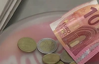 Клиенти масово отказват ресто в евро