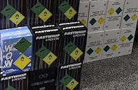 Иззеха над 600 бутилки с райски газ от гаражи в Пазарджик