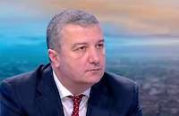 Драгомир Стойнев напуска битката за парламента