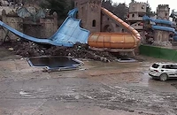 Жители на Елените: Сами чистим тинята след бедствието