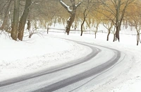 Поледици и сняг блокират Източна България утре