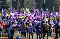 КНСБ готви национални протести: 600 000 служители остават със замразени заплати