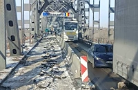 Ремонтът на Дунав мост продължава с премахването на асфалта в нов участък