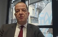 Мащабна измама с лични данни на юристи удари България