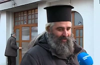 Deepfake със свещеник