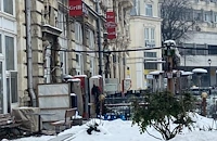 Петър Иванов: Срамувам се от гледката пред Доходното здание