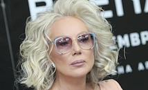 Лепа Брена разкри детайли за срещите с Ванга и легендите за Хитлер