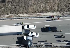 Експерти настояват за задължителни опреснителни курсове докато водачите се оправдават