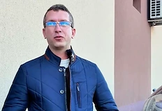 Петко Русев плаща цената на схема с фалшифицирана английска книжка