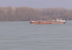 Серия от инциденти Три шлепа с торове потънаха между Зимнича