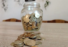 Десет пункта в града приемат дарения за да финансират дейността