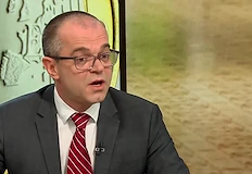 Комисията ще иска становище на МВР за ударното поскъпване на