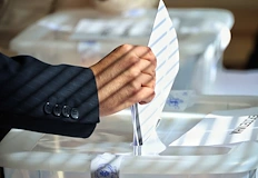 71 годишният мъж пуснал бюлетина веднъж служебно и веднъж по