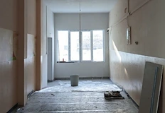 СУ Васил Левски чака държавна комисия а ДГ Зора сама