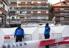 Търсят легла в Европа за 50 от жертвите след пожара