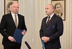Росен Желязков върна папката веднагаПремиерът в оставкаРосен Желязков върна първия