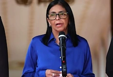 Делси Родригес търси легитимност три седмици след залавянето на МадуроВременният