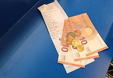 Кварталните магазини проявяват изобретателност или затварят до 5 януариТретият ден