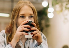 Хормонът на стреса скача при прием на кофеин преди закускаПиенето