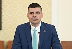 Да България търси 20 000 доброволци за изборитеСигнали за активизиране