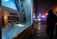 Децата са успели да изтеглят 850 евро​Две деца от димитровградското