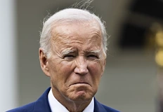 Бившият президент разкритикува федералните служби след убийството на медицински брат