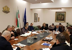 Екоминистърът поиска спешни мерки заради системни превишения на серен диоксидМинистърът