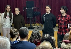 Заместник кметът Борислав Рачев поздрави присъстващите в читалище Анжела Чакърян