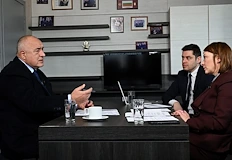 ГЕРБ се опитва да легитимира евроатлантическия си профил пред градските